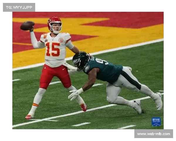 费城人队斯特拉姆收藏百万张棒球卡，赛前为病童定制绿色球具